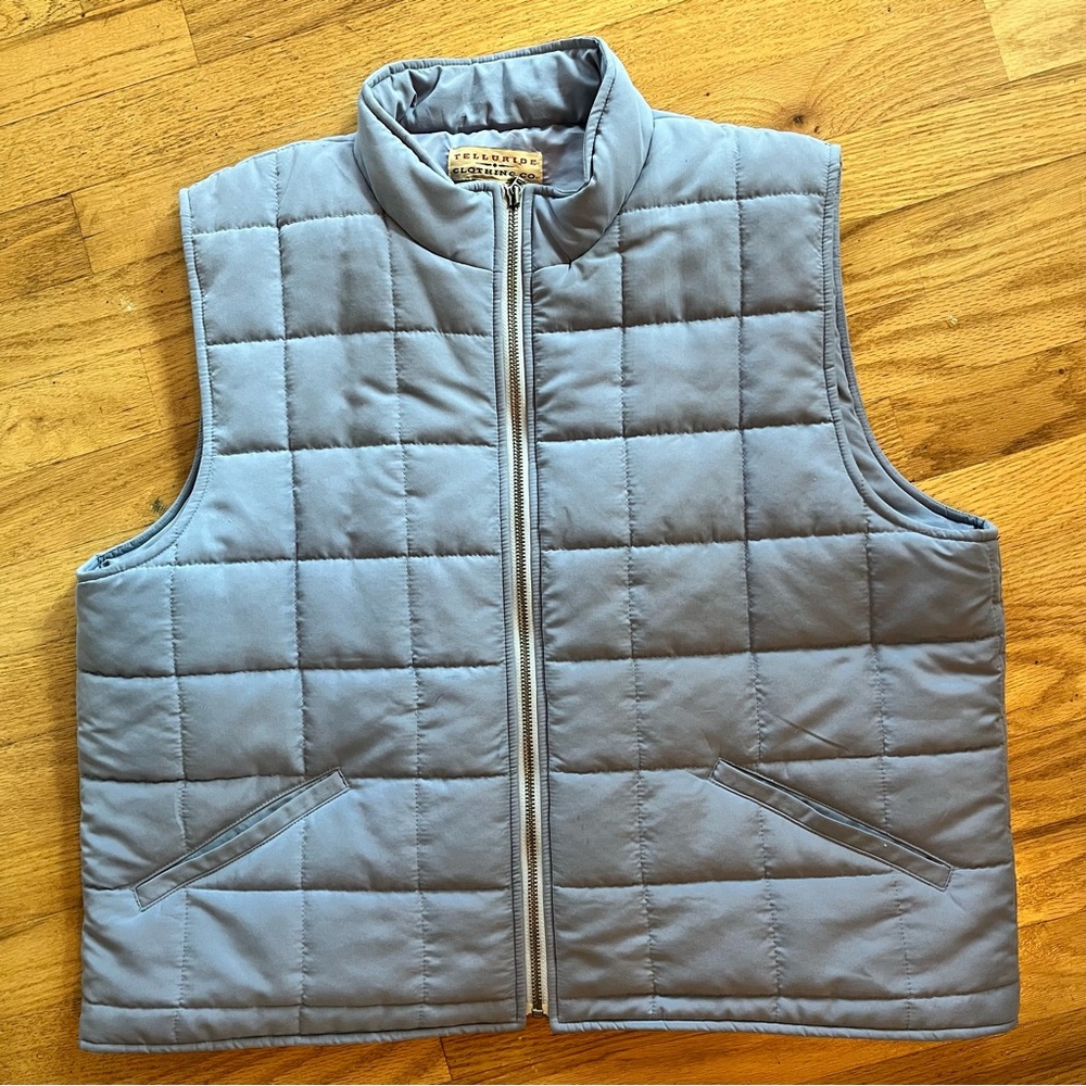 Vtg Telluride Clothing Puffer Vest. Nice blue. Mint condition.  Camping Hiking.